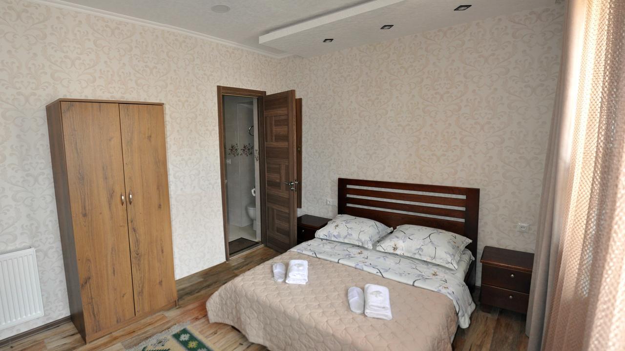 Apartments On Akhalubani St 2 Tbilisi Exterior photo